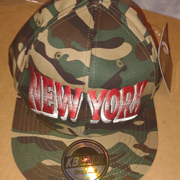 Hat - Picture 2 of 5